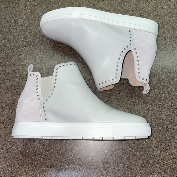 Chelsea & Violet Milo Suede & Leather Eyelet Wedge Sneakers LT Grey Size 8M - Picture 6 of 10